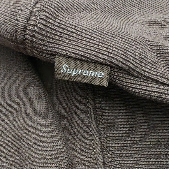 Supreme Brown Crewneck - Picture 8 of 10